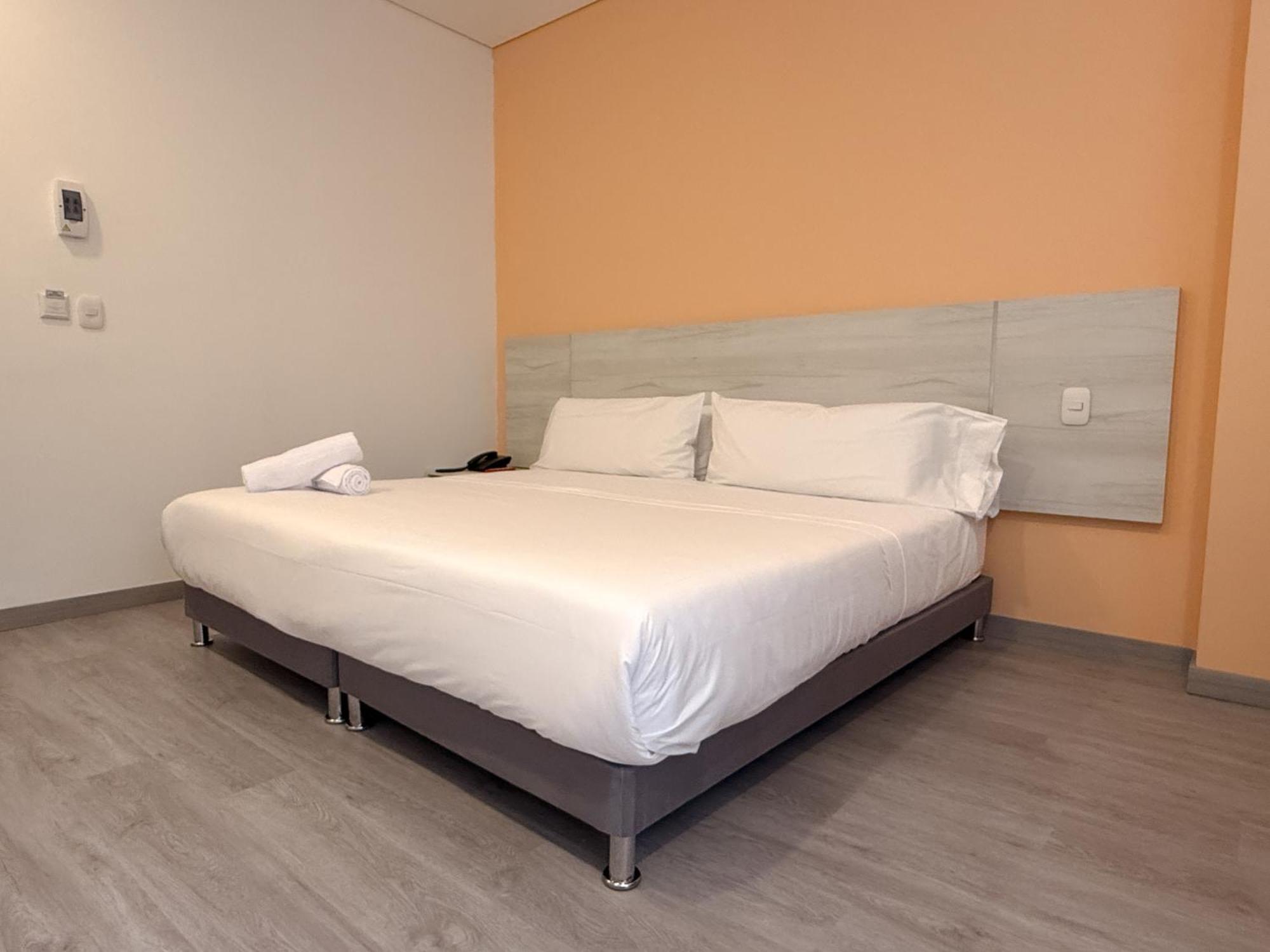 Hotel Apartamentos Regency La Feria Bogota Buitenkant foto