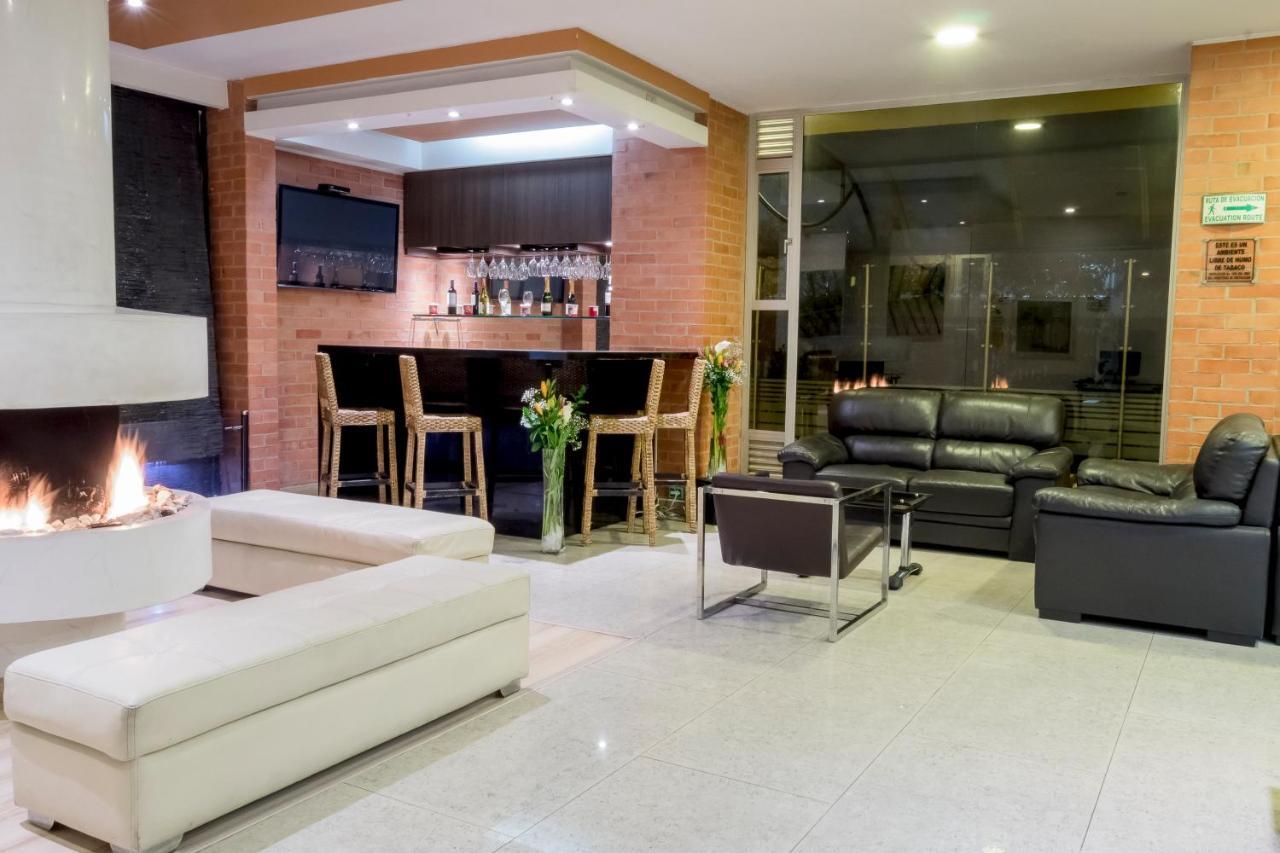 Hotel Apartamentos Regency La Feria Bogota Buitenkant foto